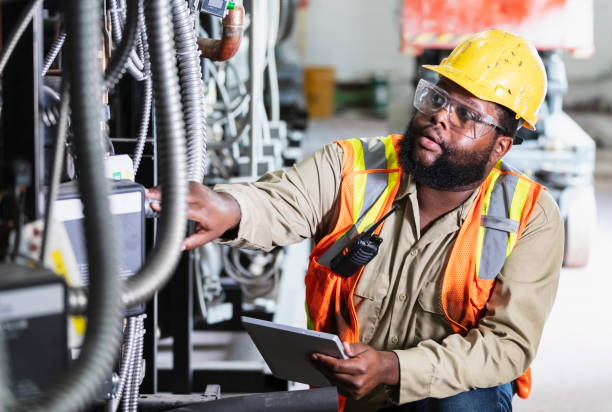 Best Electrical Contractors for Businesses  in Lynbrook, NY